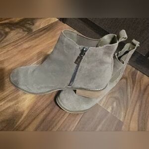 Waterproof Women's Tan Suede Ankle Boots